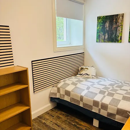 Fresh & Small Bedroom Near Centre Alloggio in famiglia Stavanger